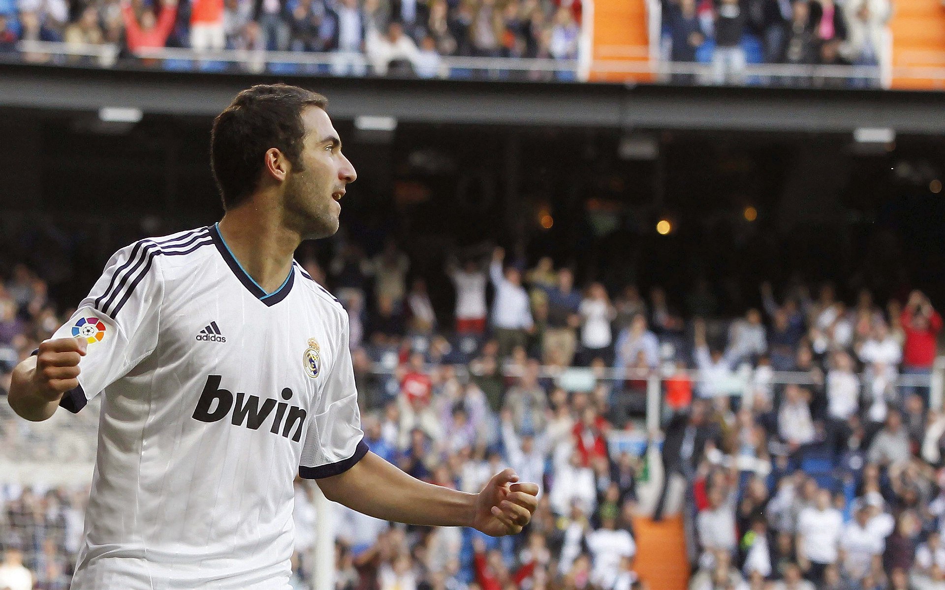 安德森的跨国球探网络为俱乐部提供了更多优质候选人，球星安德森